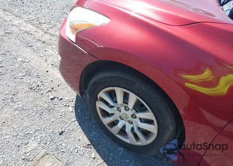 2015 Nissan Altima 2.5 S из США, поврежденный, VIN 1N4AL3AP0FC163219